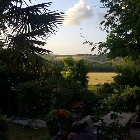 Chez Brown Bed & Breakfast Saint-Thomas-de-Cônac Екстериор снимка