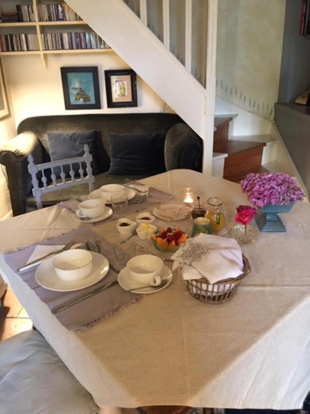 Chez Brown Bed & Breakfast Saint-Thomas-de-Cônac Екстериор снимка