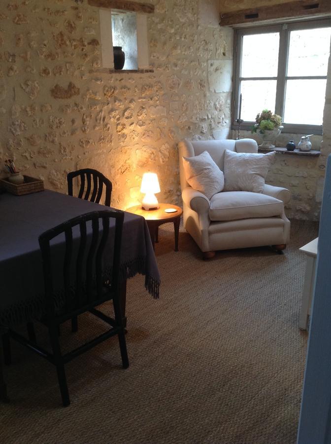 Chez Brown Bed & Breakfast Saint-Thomas-de-Cônac Екстериор снимка