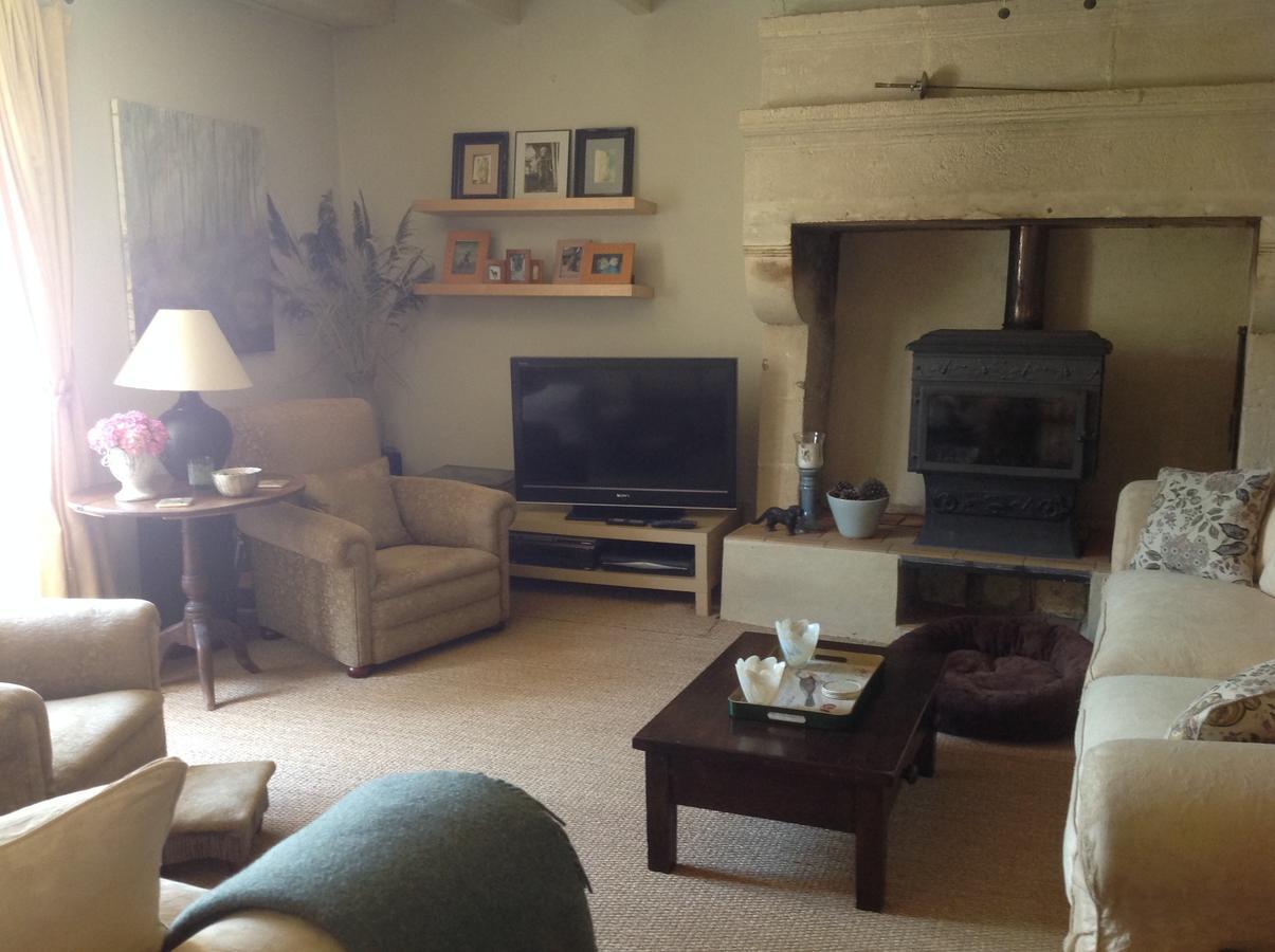 Chez Brown Bed & Breakfast Saint-Thomas-de-Cônac Екстериор снимка