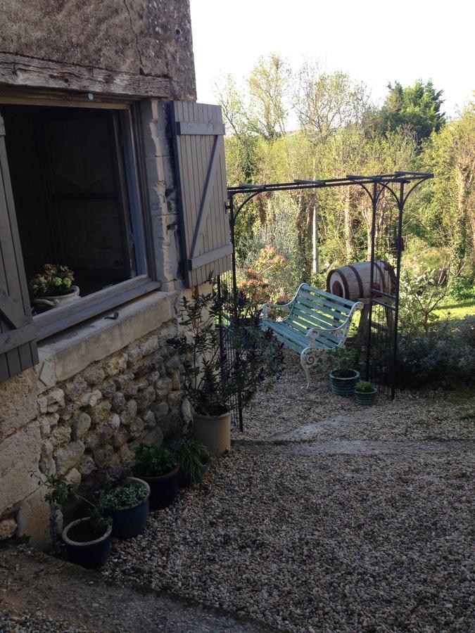 Chez Brown Bed & Breakfast Saint-Thomas-de-Cônac Екстериор снимка