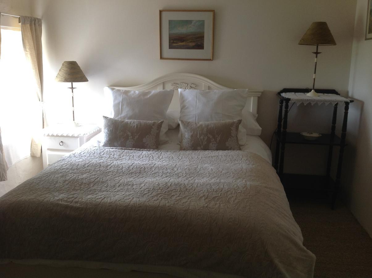 Chez Brown Bed & Breakfast Saint-Thomas-de-Cônac Екстериор снимка